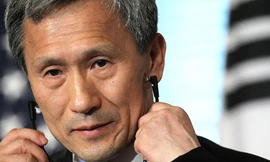 Bộ trưởng Hàn Quốc nhận thư đe dọa kèm chất ‘lạ’