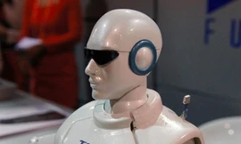 Robot Việt lại ‘đi đấm xứ người’