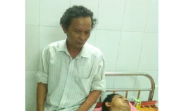 Ngang nhiên xông vào ngân hàng, bắt cán bộ