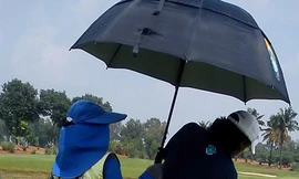 'Ông chủ và đầy tớ' ở sân golf