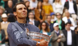 Nadal làm điều chưa từng có trong lịch sử quần vợt 