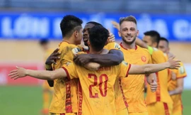 Ngoại binh tỏa sáng, Thanh Hóa khiến SLNA 'ôm hận'