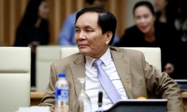 Ông Cấn Văn Nghĩa