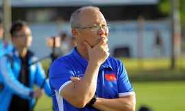 HLV Park Hang Seo chạy nước rút cho vòng loại World Cup