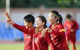 Tuyển nữ Việt Nam nhận thưởng nóng 1 tỷ đồng và...100 kg trái cây