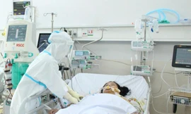 Điều trị bệnh nhân COVID-19