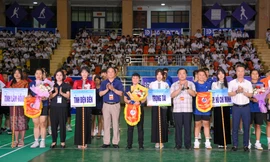 Khai màn giải cầu lông đồng đội nam nữ hỗn hợp toàn quốc tại Điện Biên