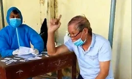 Nguyên chủ tịch phường phủ nhận hành hung nhân viên y tế