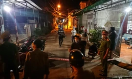 Cơ quan chức năng tỉnh Đắk Lắk phong tỏa nơi lưu trú của 2 ca mắc COVID-19 ở hẻm 189/1 đường Mai Hắc Đế, TP.Buôn Ma Thuột