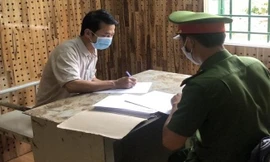 Hoàn tại cơ quan điều tra