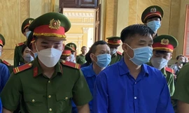 Cựu Chủ tịch Công ty Gold Time Nguyễn Khắc Đồi tại phiên tòa.