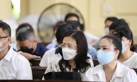 Các bị cáo được tại ngoại tại phiên tòa.