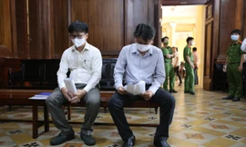 Hai bị cáo tại phiên tòa