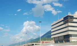 Sang tây bán cầu thăm cường quốc dầu, hoa hậu