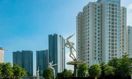 Người thu nhập cao thường có xu hướng chọn các căn hộ cao cấp ở những khu đất vàng của Thủ đô.