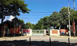 UBND xã Hòa Tiến nơi xảy ra vụ việc.