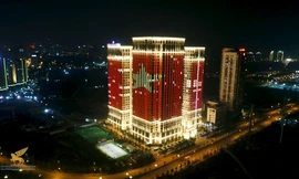 Sunshine Riverside, dự án nằm ngay chân cầu Nhật Tân trở thành một bức tranh tuyệt đẹp trong ngày vui lớn của dân tộc.