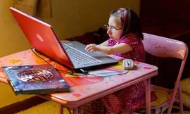 Cô gái thấp nhất thế giới