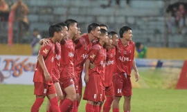 Văn Quyết lập cú đúp, giúp Việt Nam All Stars đánh bại các huyền thoại MU