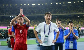 ĐT Việt Nam sau thất bại 0-4: Thay vì đổ lỗi, đã đến lúc chọn một con đường...