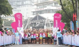 800 gia đình Việt cùng sải bước, chạy gây quỹ ủng hộ trẻ em khuyết tật