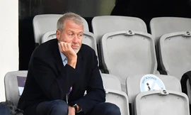 Sự thật đằng sau tuyên bố từ bỏ quyền quản lý Chelsea của Abramovich