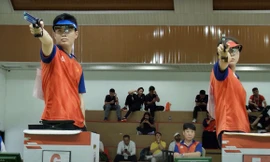 Nín thở với màn giành Vàng châu Á của hai xạ thủ Quang Huy, Thu Vinh 