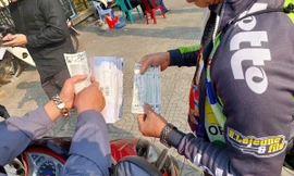 Vé chung kết ASEAN Cup 2024: Dân phe tấp nập... tìm khách