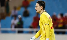 Đặng Văn Lâm và buổi tối từ đáng nhớ đến đáng quên