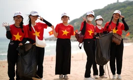 Vì 'Giấc mơ xanh', tuổi trẻ Phú Yên hào hứng bảo vệ môi trường biển 
