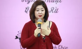 Tiến sĩ tâm lý Dr Pepper gây tranh cãi với phát ngôn “Uống trà sữa có thể gây đồng tính“