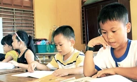 Tuyển 12 công chức, 6 giáo viên ra Trường Sa