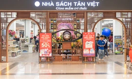 Tân Việt Books khai trương nhà sách thứ 21 rộng 2.500 mét vuông tại Winmart Trung Hoà