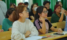 Tín dụng cho sinh viên: Gỡ nút thắt chính sách