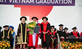 Ông Jimmy Phạm - Nhà sáng lập doanh nghiệp xã hội đầu tiên của Việt Nam được trao bằng Tiến sĩ Danh dự