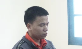 Bị cáo Nguyễn Hữu Trường cúi đầu nhận tội trước tòa