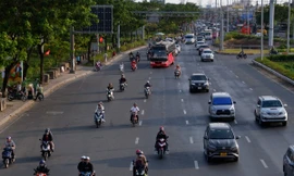 Làm đường trên cao mở rộng 4 cửa ngõ TPHCM