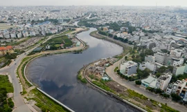 Thi công ì ạch, loạt nhà thầu dự án cải tạo tuyến kênh dài nhất TPHCM bị phạt 