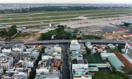 Diện mạo cầu vượt kết nối nhà ga T3 sân bay Tân Sơn Nhất sắp thông xe