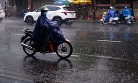 TPHCM mưa dông kéo dài
