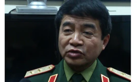  Trung tướng Tuấn trả lời báo chí sáng 12/3. Ảnh: Tuấn Nguyễn. 