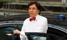 Thủ tướng Bỉ Elio di Rupo bị mất laptop