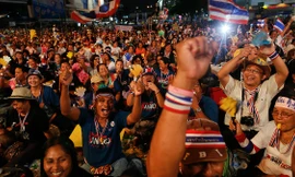 Thái Lan: Người biểu tình phong tỏa nhiều bộ, dọa 'làm mưa làm gió'