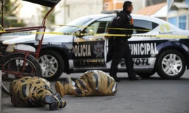 2 thi thể không đầu bọc trong túi nilon được tìm thấy bên đường ở Mexico