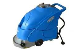 Chiếc máy lau sàn là nghi phạm chính trong vụ 71 trẻ em bị ngộ độc khí