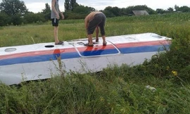 Một mảnh vỡ của máy bay gặp nạn được tìm thấy ở Ukraine