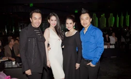 Ngọc Trinh khoe thân trắng muốt, diễn nội y bên Mỹ