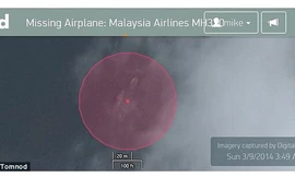 Công ty DigitalGlobe chụp lại lúc 3h39 sáng 9/3, cho thấy hình ảnh giống chiếc máy bay nằm dưới biển