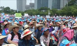 Nông dân Hàn Quốc biểu tình phản đối Trung Quốc 