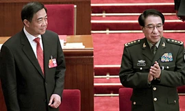 Ông Từ Tài Hậu (phải) cùng cựu Bí thư Tỉnh ủy Trùng Khánh Bạc Hy Lai